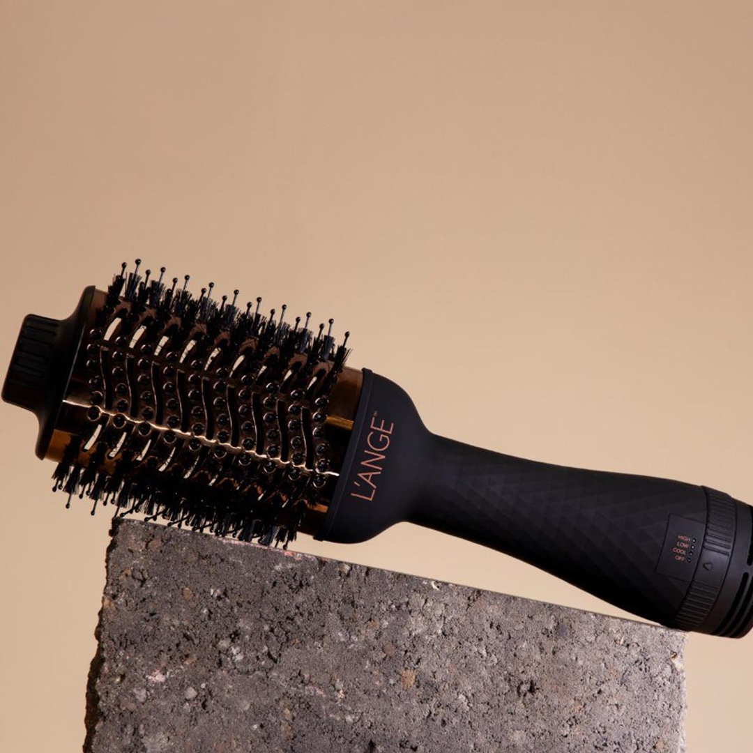 Le Volume 2-in-1 Titanium Brush Dryer – Salon-Quality Blowouts at Home
